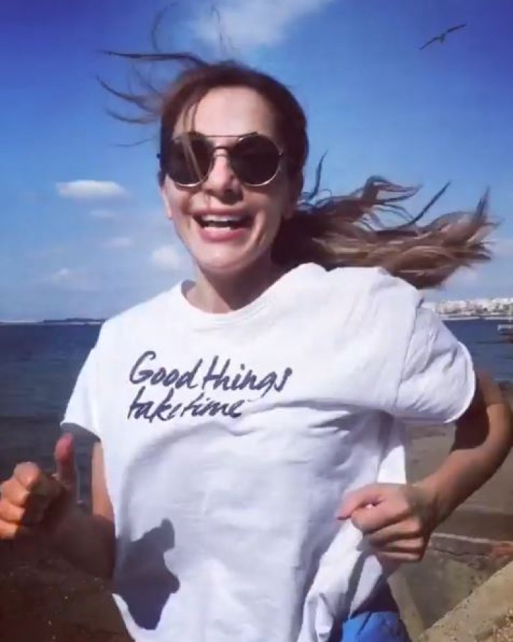 Η Δέσποινα Βανδή πήγε για τρέξιμο με τον γιο της