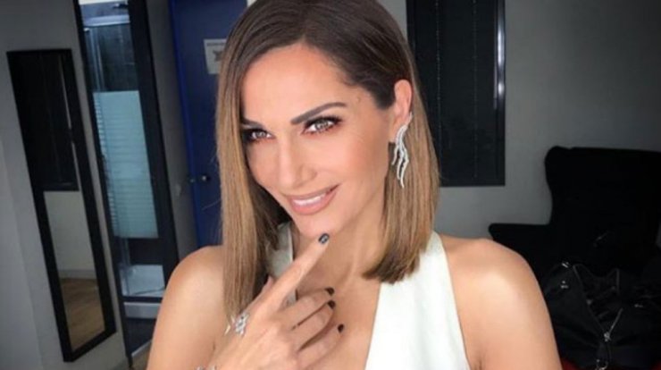 Δέσποινα Βανδή: Mαζί με την κόρη της για ψώνια [εικόνες]