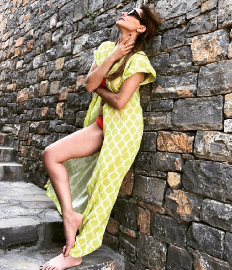 Δέσποινα Βανδή: Παιχνίδια στη θάλασσα με τον 10χρονο γιο της!