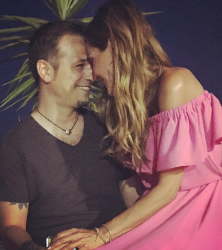 "Λιώσαμε"! Η δημόσια ερωτική εξομολόγηση της Δέσποινας Βανδή για τον σύζυγό της που συγκινεί!