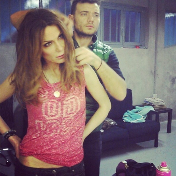 Δ. Βανδή: Στα παρασκήνια της φωτογράφησης για τη νέα συλλογή ρούχων της