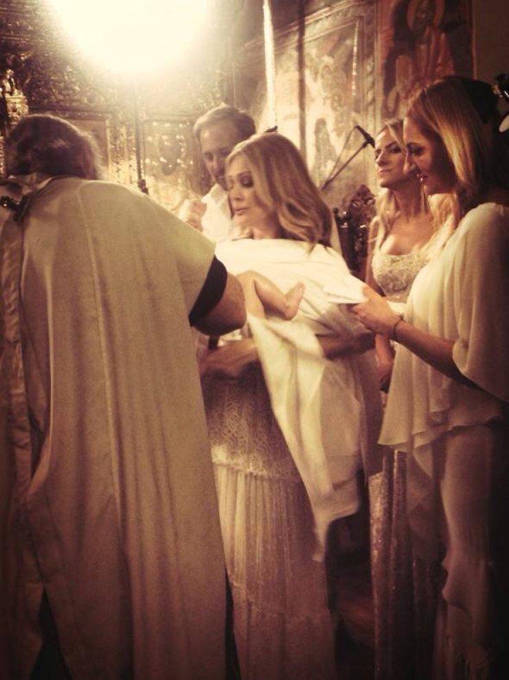 Έφη Παπαϊωάννου – Μαξ Τρίγκας: Βάπτισαν το γιο τους με νονά τη Νατάσα Θεοδωρίδου