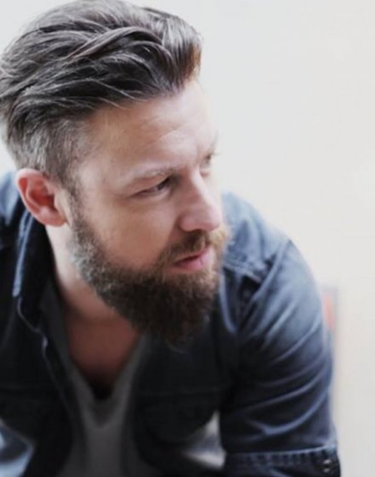 Ο Γιάννης Βαρδής συγκινεί: Το βίντεο την ημέρα των γενεθλίων του με τις ευχές από τον πατέρα του!