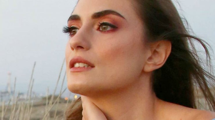 Βαρβάρα Χριστοφή: Η ηθοποιός μας "συστήνει" τον αγαπημένο της σε μία matchy – matchy εμφάνιση!