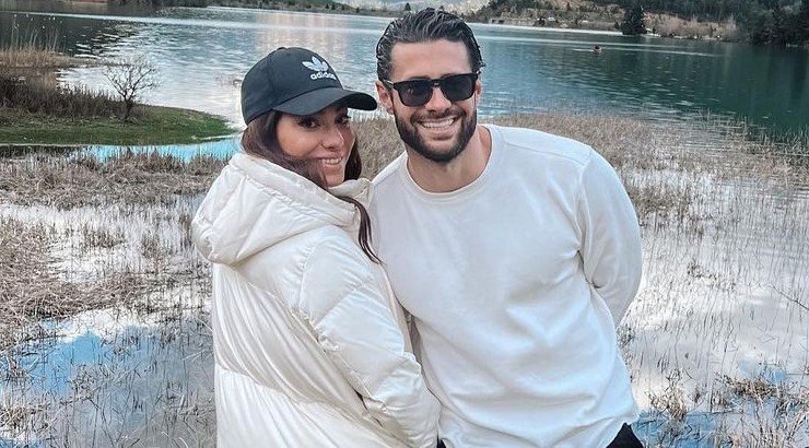 Κωνσταντίνος Βασάλος: Απαντάει ευθέως στις φήμες χωρισμού με την Ευρυδίκη Βαλαβάνη! [βίντεο] 