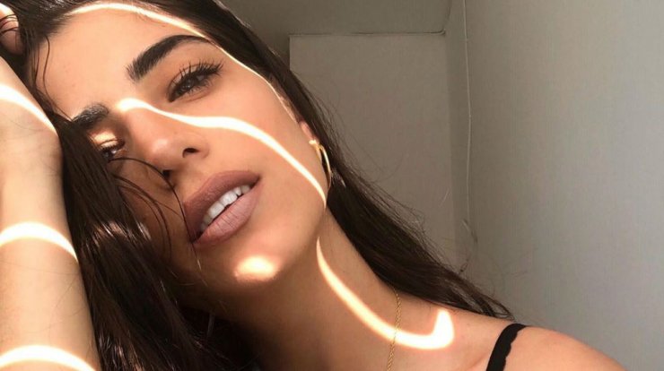 Βασιλική Παπαμιχαήλ: Μετέτρεψε τη φούστα του μπαλέτου της σε... παρεό! [βίντεο]