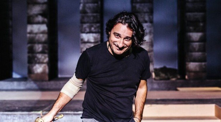 Οι πρώτες δηλώσεις του Βασίλη Χαραλαμπόπουλου μετά την απομάκρυνση της Σάσας Σταμάτη από παράστασή του