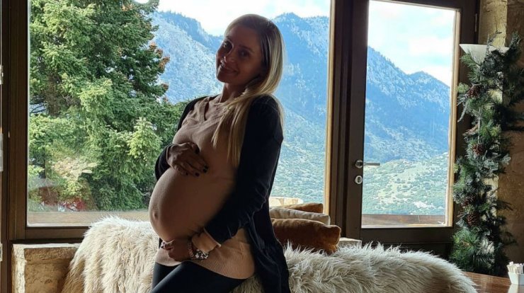 Βασιλική Μιλλούση: Αποκαλύπτει πότε γεννάει τη δεύτερη κορούλα της 