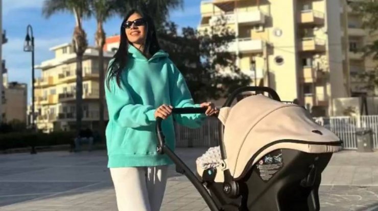 Βάσω Πέτρου: Μας έβαλε στο παιδικό δωμάτιο του γιου της [εικόνες & βίντεο]