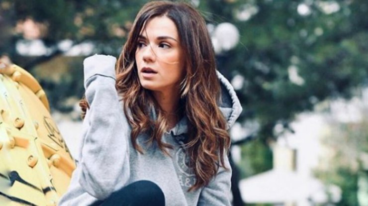 Βάσω Λασκαράκη: Λίγους μήνες πριν τον γάμο της άλλαξε χρώμα στα μαλλιά [βίντεο]