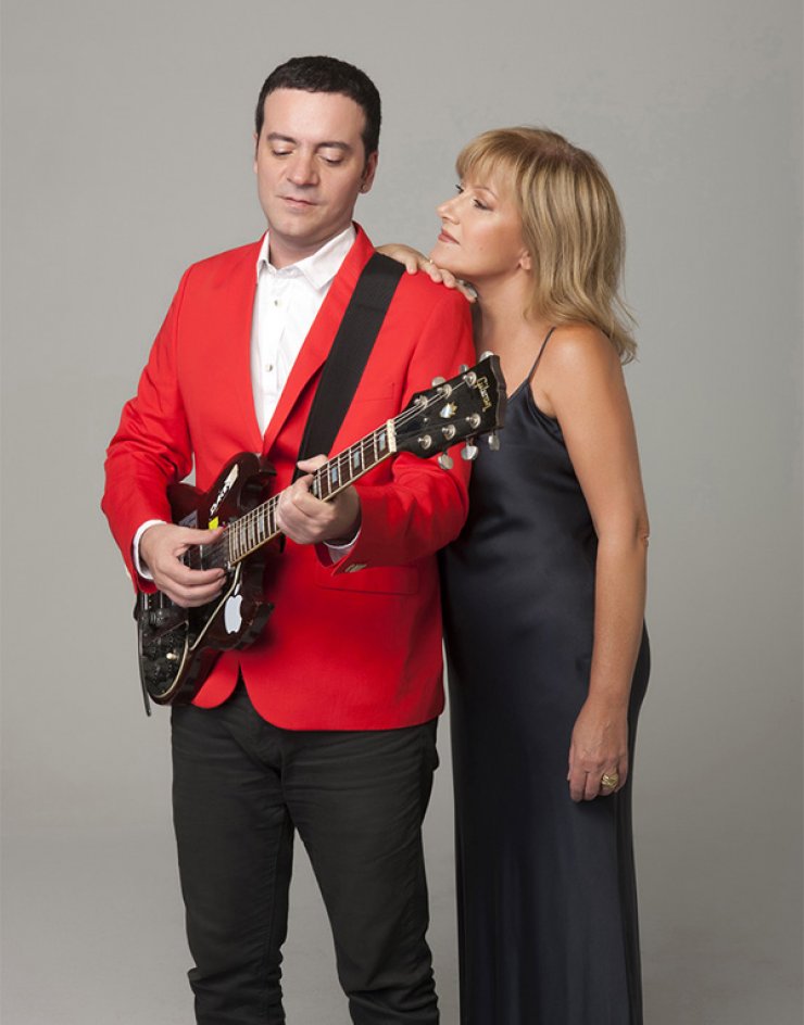 H Έλλη Πασπαλά και ο Vassilikos στη Λευκωσία [τον Απρίλιο]