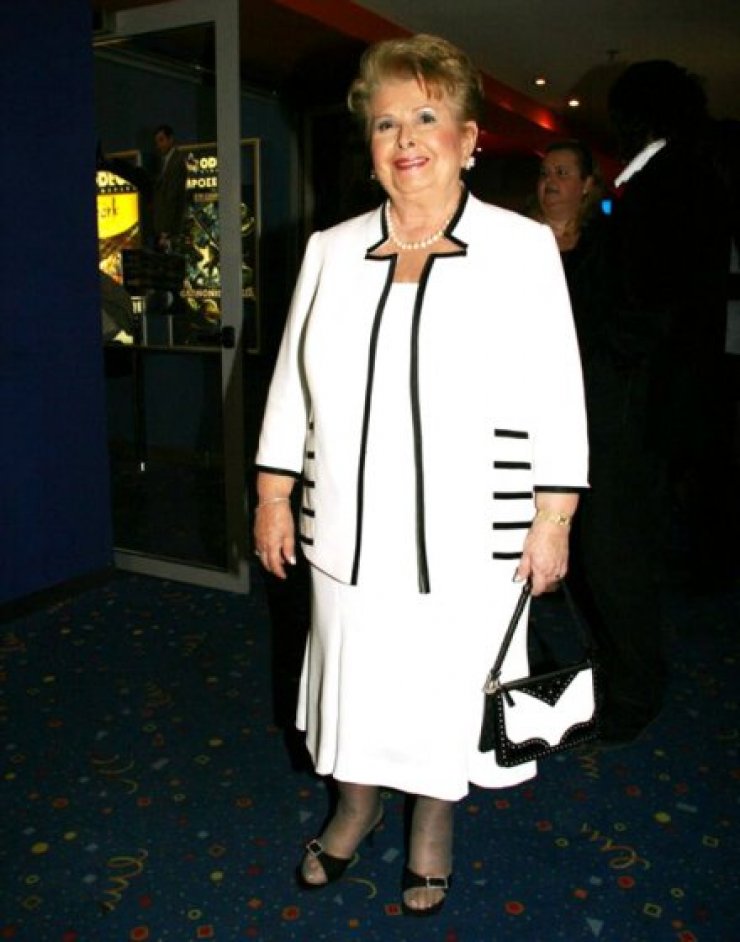 Η δημόσια συγγνώμη της Βέφας Αλεξιάδου!