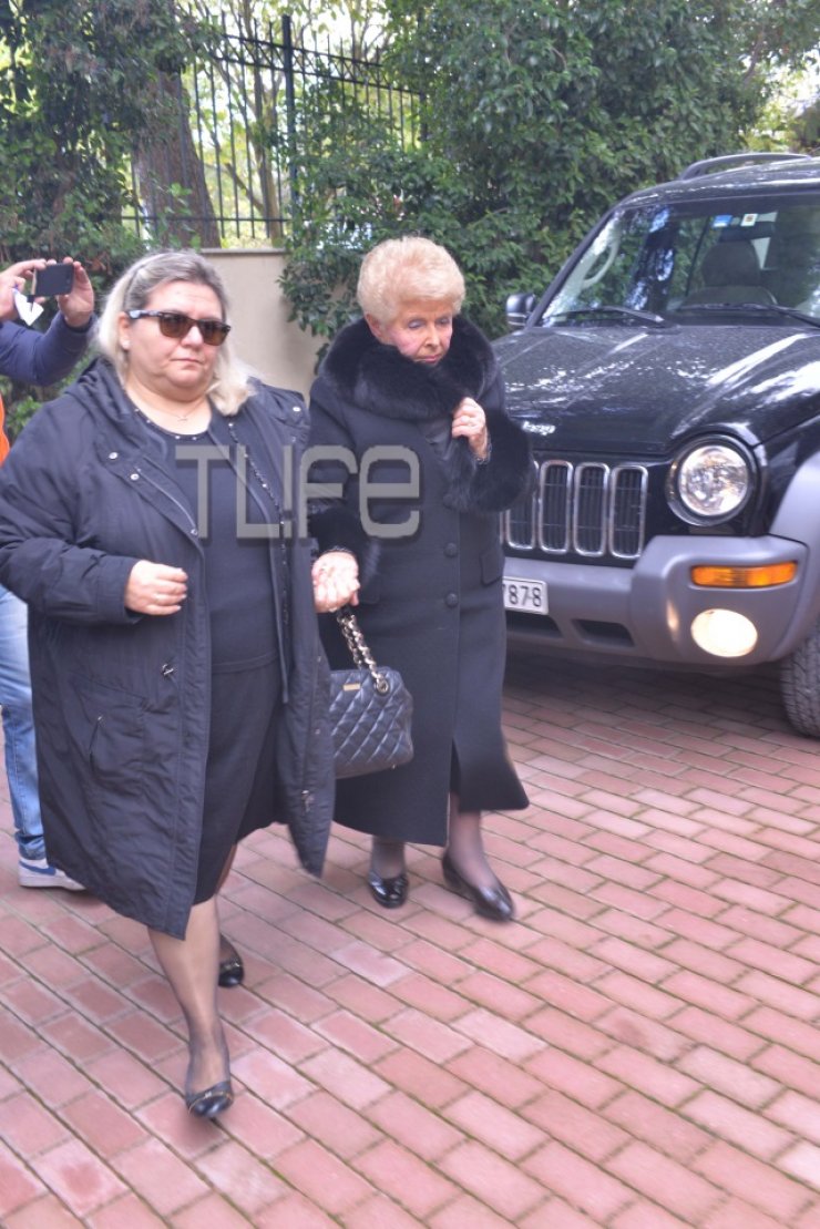 Αλεξία Αλεξιάδου: Το τελευταίο αντίο στην κηδεία της