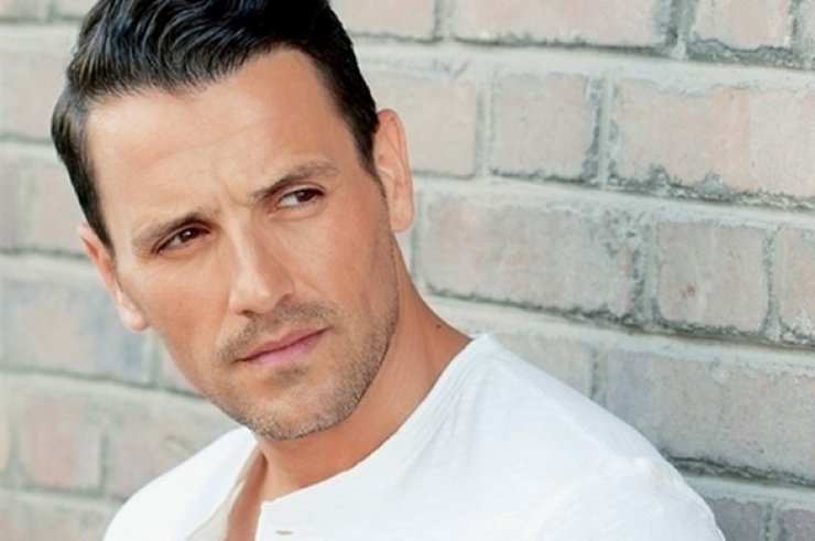 Νίκος Βέρτης: «Γνωστός άνδρας με φλέρταρε και γλίτωσε το ξύλο»