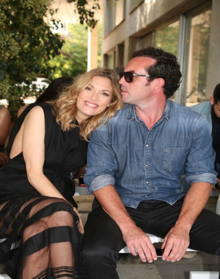 Βίκυ Καγιά - Ηλίας Κρασσάς: Δείτε την πρώτη φωτογραφία της νεογέννητης κόρης τους, Μπιάνκα