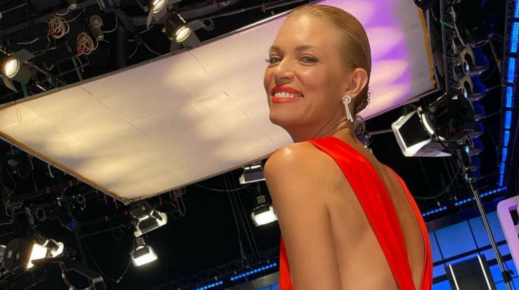 Η Βίκυ Καγιά επιβεβαίωσε το ζευγάρι στο GNTM!