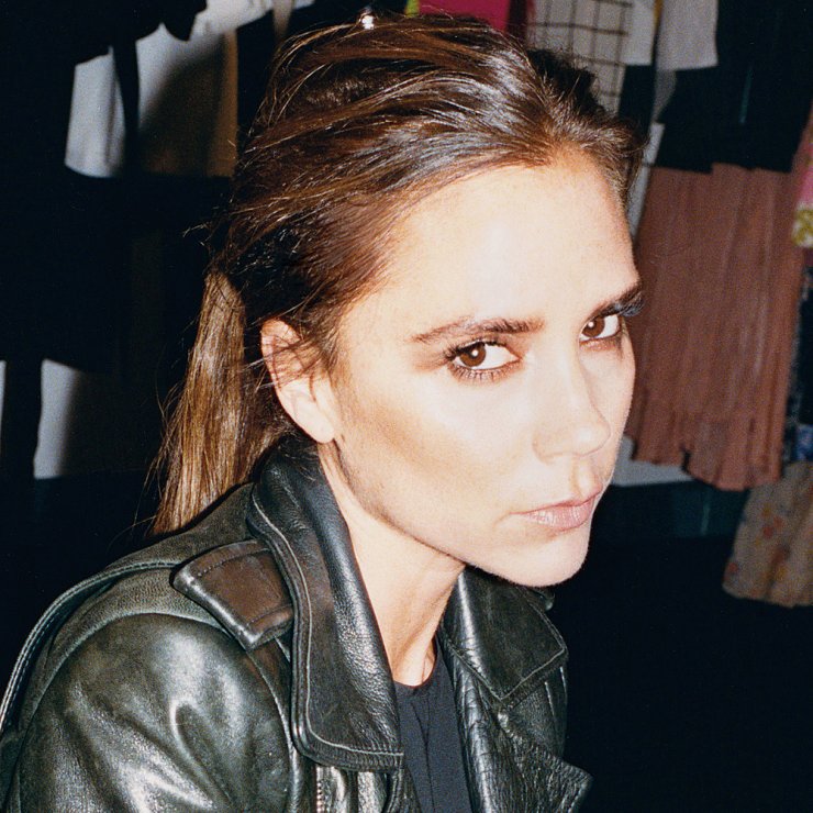 Victoria Beckham: Κάνει διάδρομο με ψηλοτάκουνα