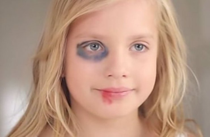 Συγκλονιστικό βίντεο: Κοίτα μαμά, μοιάζω με εσένα