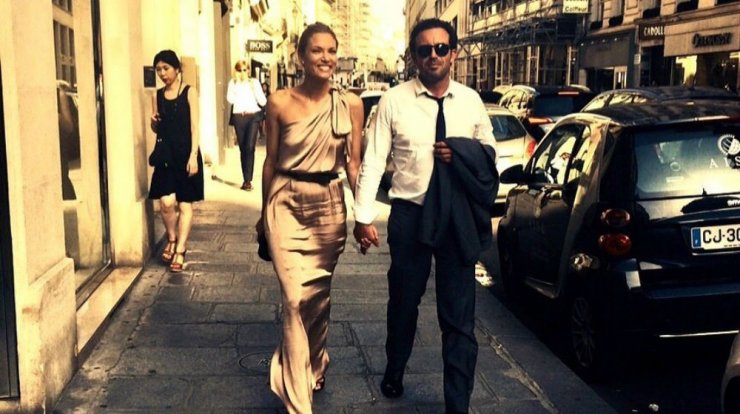 H Βίκυ Καγιά εξομολογείτε για τον γάμο της: "Ήταν αγώνας δρόμου, ευτυχώς τα καταφέραμε"