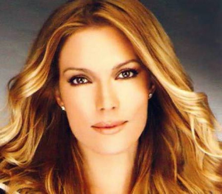 Βίκυ Καγιά: Ποιες θεωρεί τις πιο καλοντυμένες Ελληνίδες;