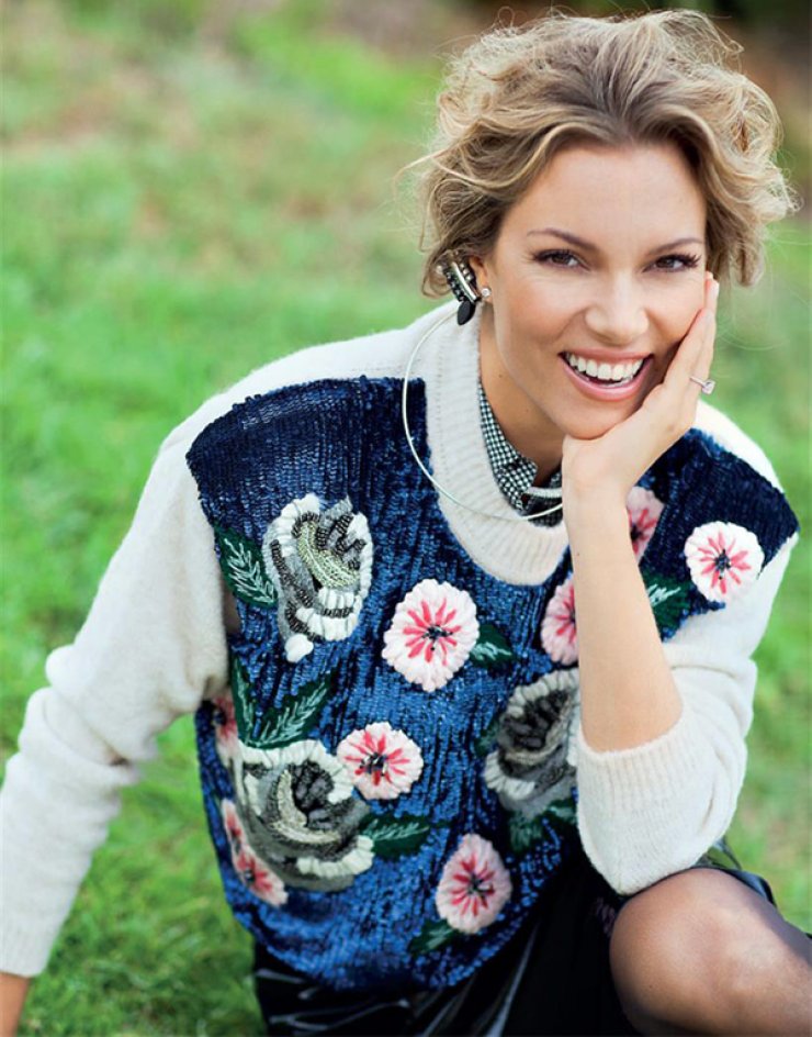 Η φωτογραφία της Βίκυς Καγιά λίγες μέρες μετά την γέννα που θα σας αφήσει με το στόμα ανοικτό!