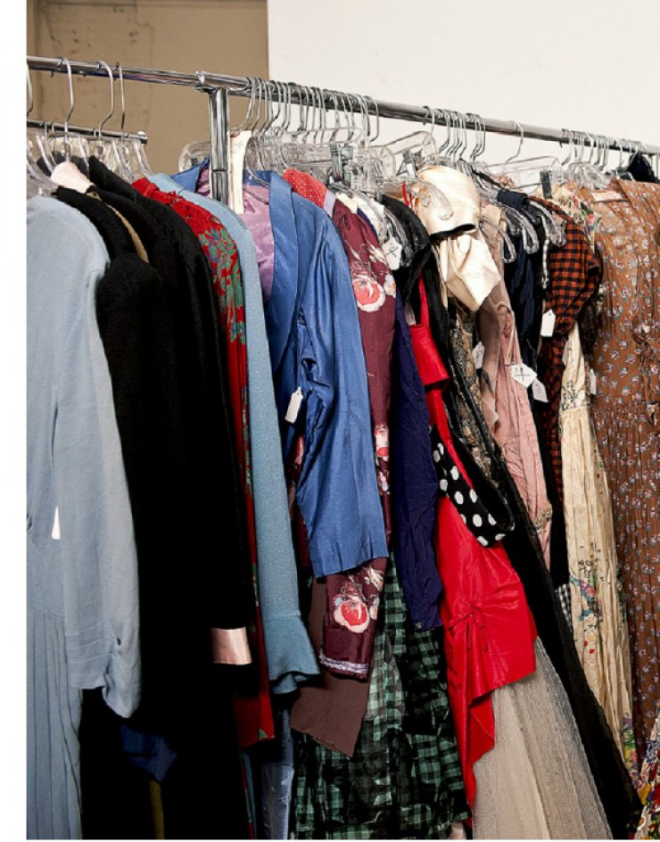 Ψωνίζουμε ρούχα σε πολύ καλές τιμές... για καλό σκοπό!