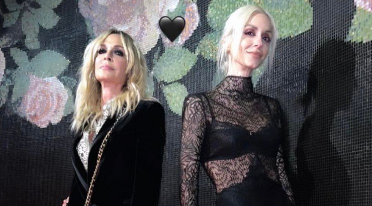 Άννα Βίσση – Σοφία Καρβέλα: Τα νυχτοπερπατήματα μαμάς και κόρης στην πρωτεύουσα [εικόνες]