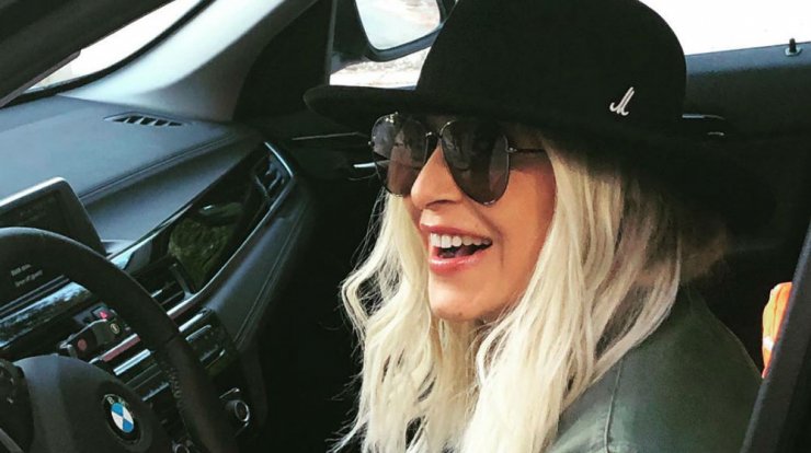 Άννα Βίσση: "Τρυπώσαμε" στο εσωτερικό του σπιτιού της και στο μέρος που χαλαρώνει! [εικόνες]