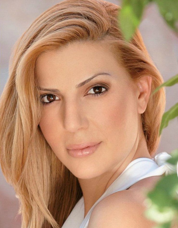 Βίβιαν Νικολαΐδου: Η τρυφερή φωτογραφία αγκαλιά με τον γιο της!