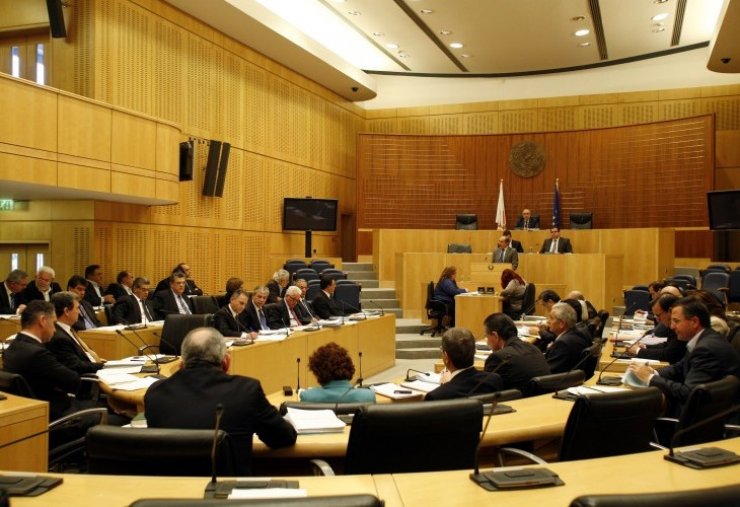 Δυσαρεστημένοι οι πολίτες από το έργο της Βουλής