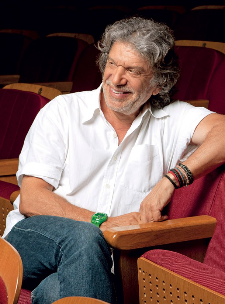 Δεν θα πιστεύετε ποια είναι η νέα σύντροφος του Γιάννη Βούρου!