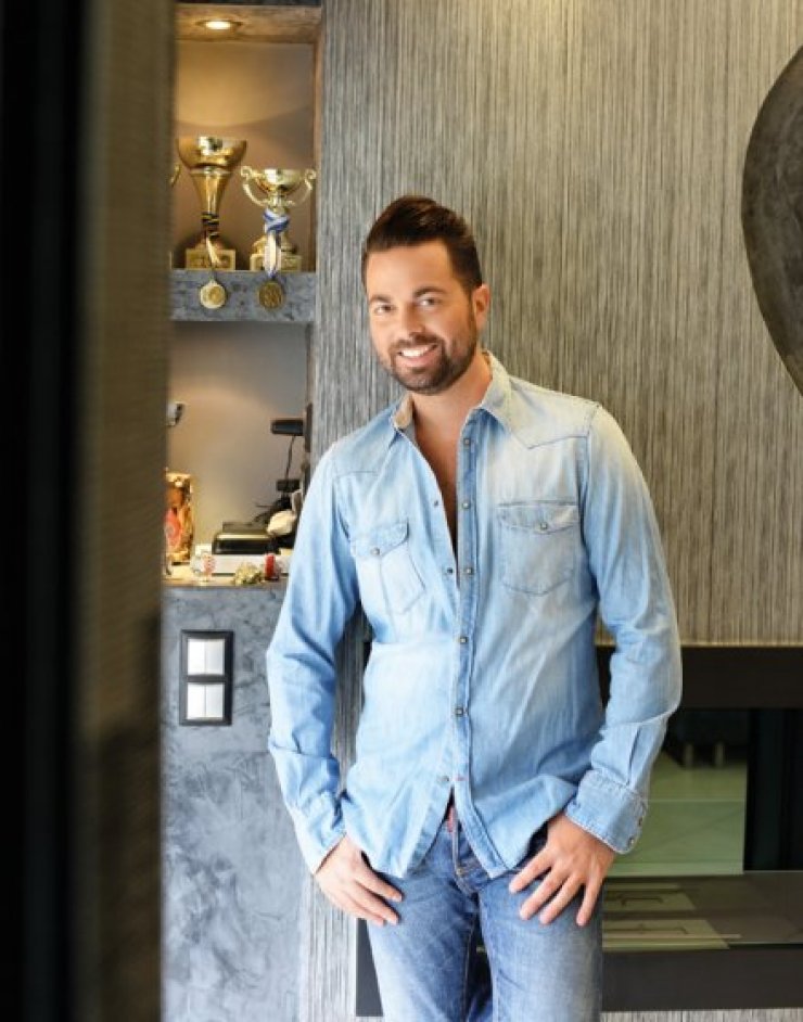 Ηλίας Βρεττός: Αυτή είναι η εστεμμένη σύντροφός του!