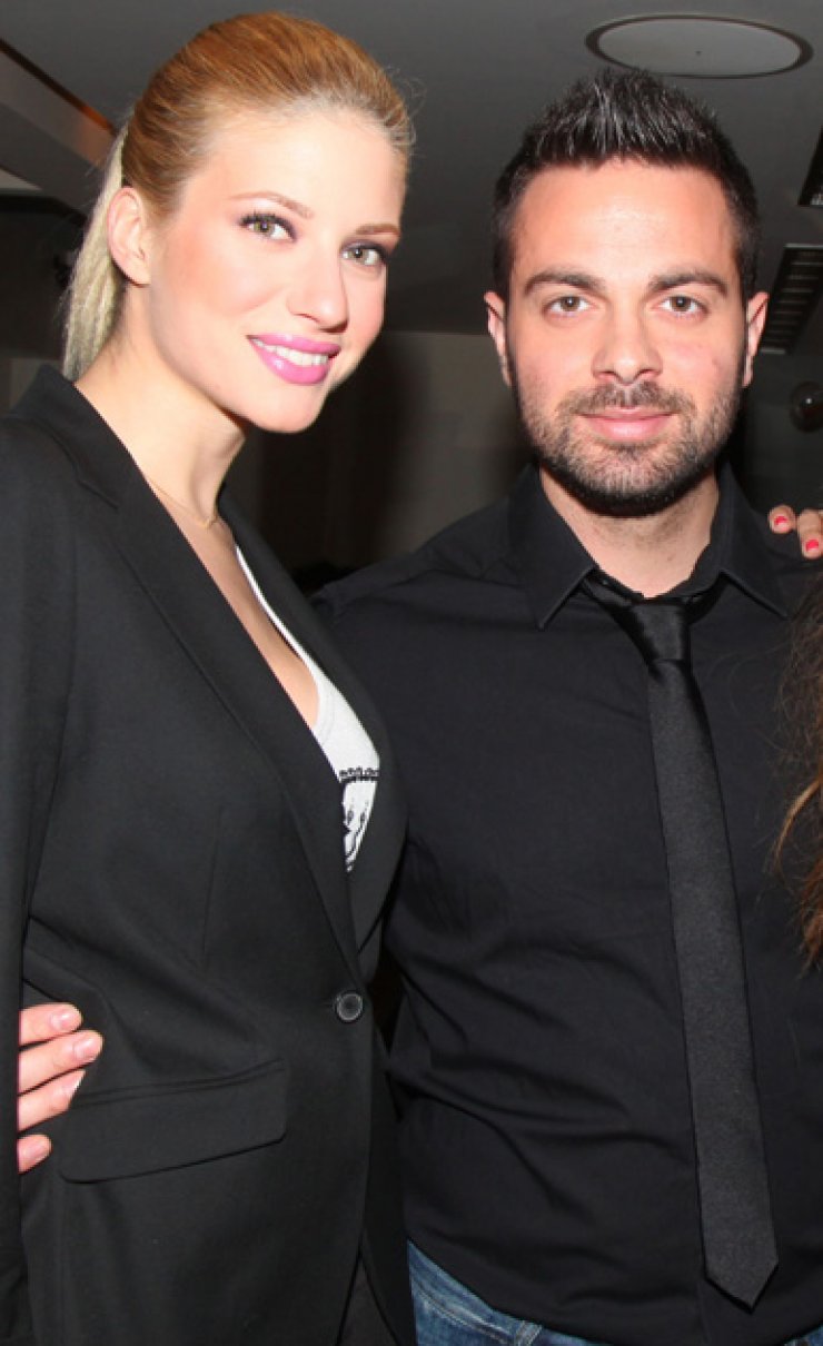 Ευαγγελία Αραβανή: Διηγείται το πρώτο της ραντεβού με τον Ηλία Βρεττό [video]