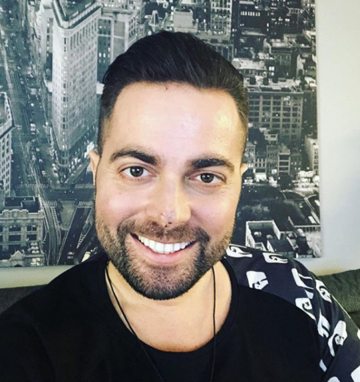 Ηλίας Βρεττός: Αποκαλύπτει τη σχέση του με την κοπέλα που οδηγούσε το αυτοκίνητο στο τροχαίο!