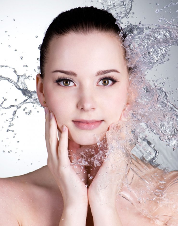 Καρέ -καρέ πώς γίνεται το πρόσωπό μας αν δεν το πλυθούμε επί ένα μήνα [εικόνες]