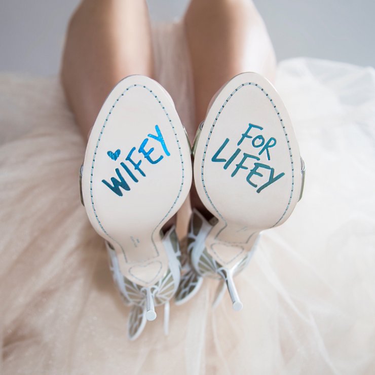 Wedding shoes: 4 υπέροχα ζευγάρια για να ανέβεις τα σκαλιά της εκκλησίας με στυλ