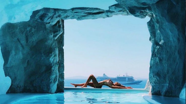 Η πρώην σύντροφος γνωστού Κύπριου εξομολογήθηκε δημόσια ότι έχει κάνει πλαστική! [βίντεο]