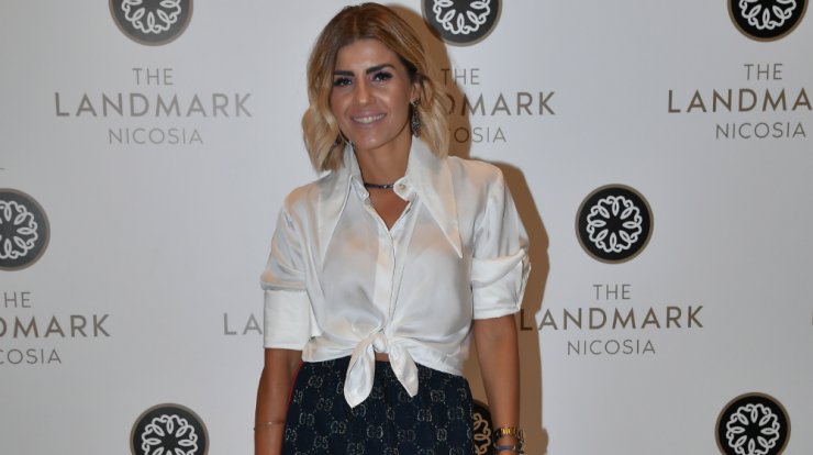 Σοφία Μαλέκου: Stylish outfit με επώνυμη υπογραφή