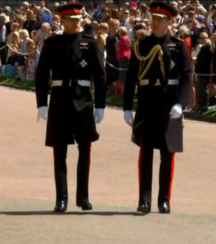 Ο Πρίγκιπας Harry έφτασε στο κάστρο του Windsor! [εικόνες]