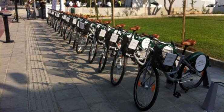 Περισσότερο περπάτημα και ποδήλατο ο στόχος της κυβέρνησης