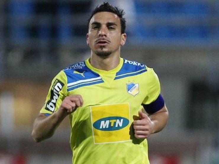 Δείτε τις δίδυμες κόρες του Κωνσταντίνου Χαραλαμπίδη με το τρόπαιο του πρωταθλήματος