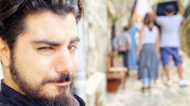 Χάρης Αριστείδου: Μιλάει για τον ιδιαίτερο ρόλο του στη σειρά του ΣΙΓΜΑ "Άλλα Λόγια Θκειε Παπά"