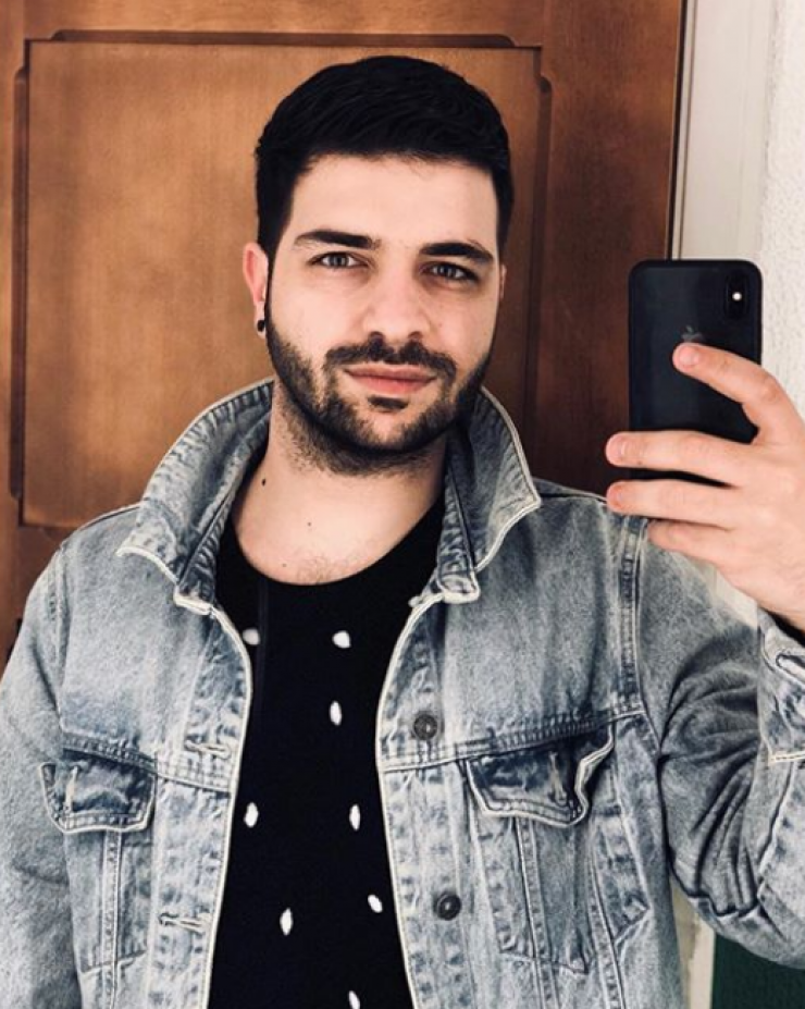 Δεν πιστεύαμε στα αυτιά μας! Η ατάκα με την οποία προσέγγισε γυναίκα το Χάρη Παπαθεοχάρους σε μπαρ! [βίντεο]