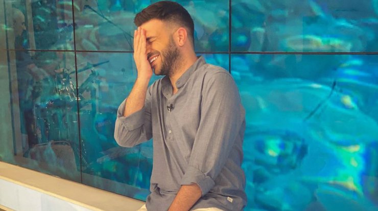 Χάρης Παπαθεοχάρους: Η "συμφωνία" που έκανε με τη σύντροφό του και αφορά στο instagram!