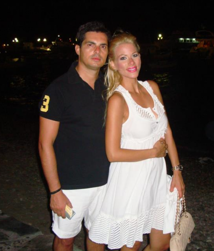 Με ποια πασίγνωστη Ελληνίδα παρουσιάστρια φωτογραφήθηκε ο σύζυγος της Χριστίνας Δημητρίου;