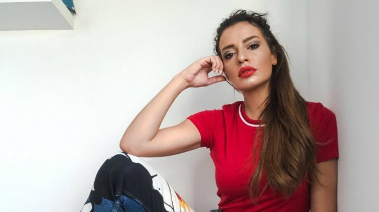 Η δημόσια καταγγελία στη Χαριτίνη Ηλιάδου ότι βιντεογραφούσε κηδεία και η απάντηση της ίδιας! 