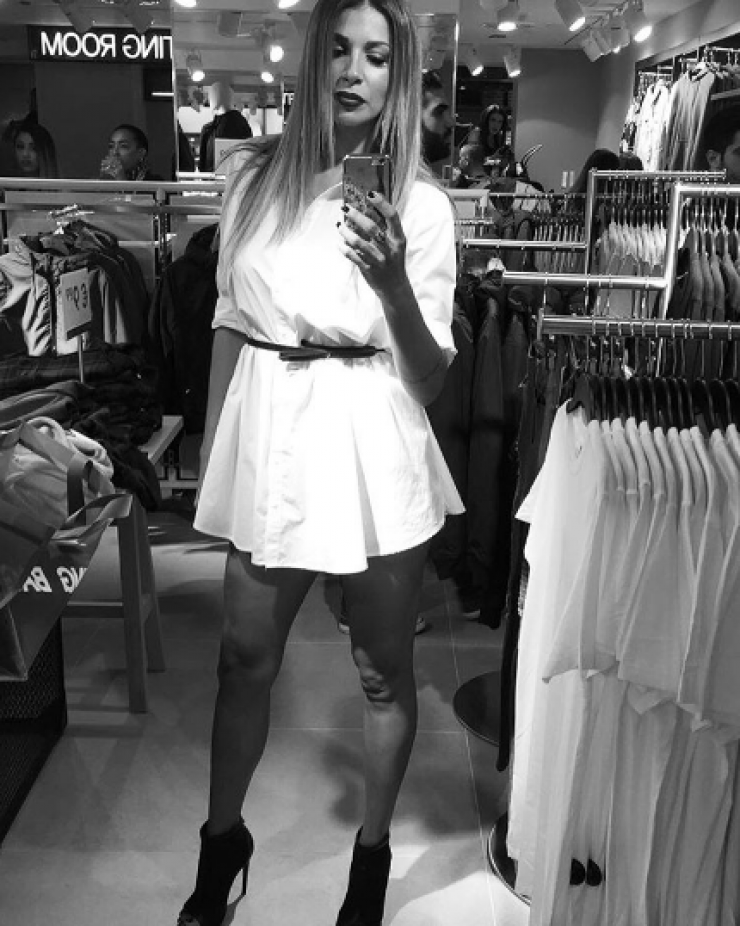 Έκπληξη: Η Ελένη Χατζίδου ερμήνευσε Παντελίδη στο VIP Opening του H&M