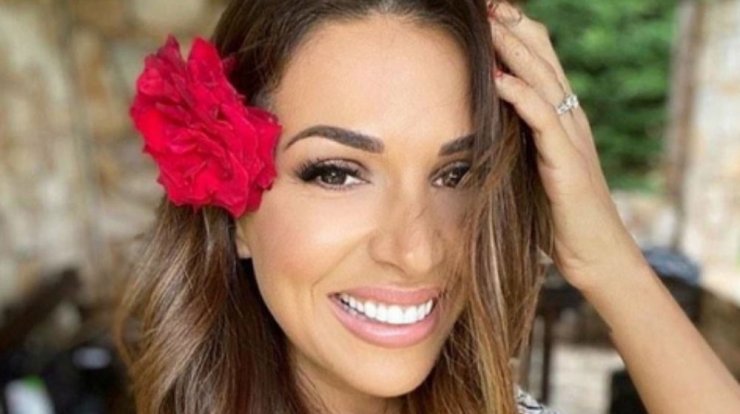 Ελένη Χατζίδου: Την είδαμε ντυμένη νυφούλα και μας ενθουσίασε [βίντεο]