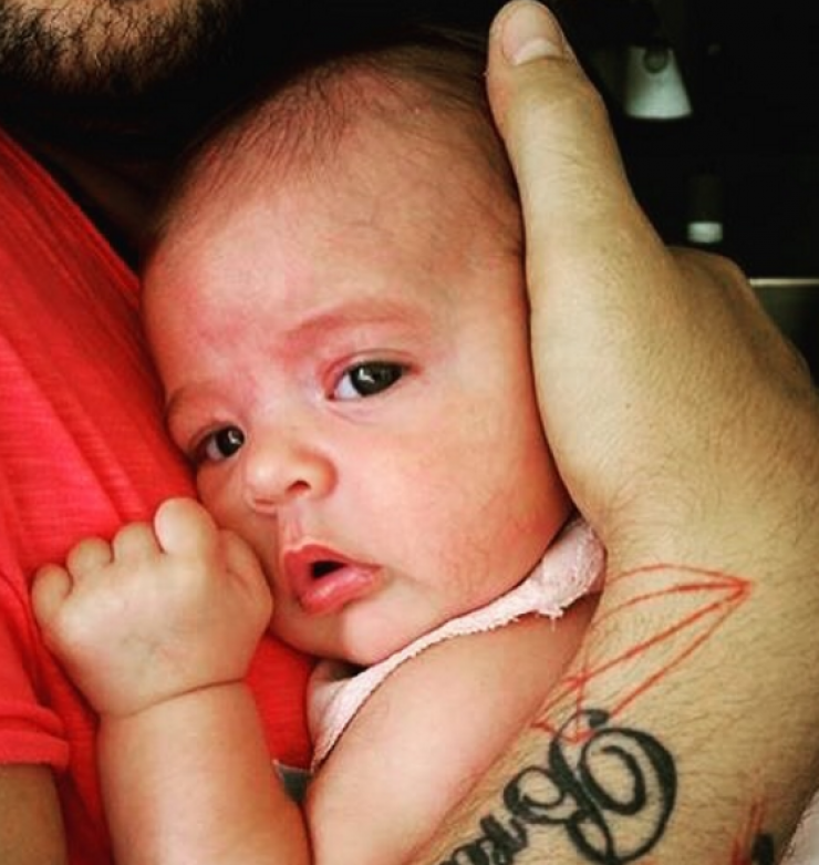 Επώνυμος Έλληνας θα γίνει μπαμπάς για δεύτερη φορά!