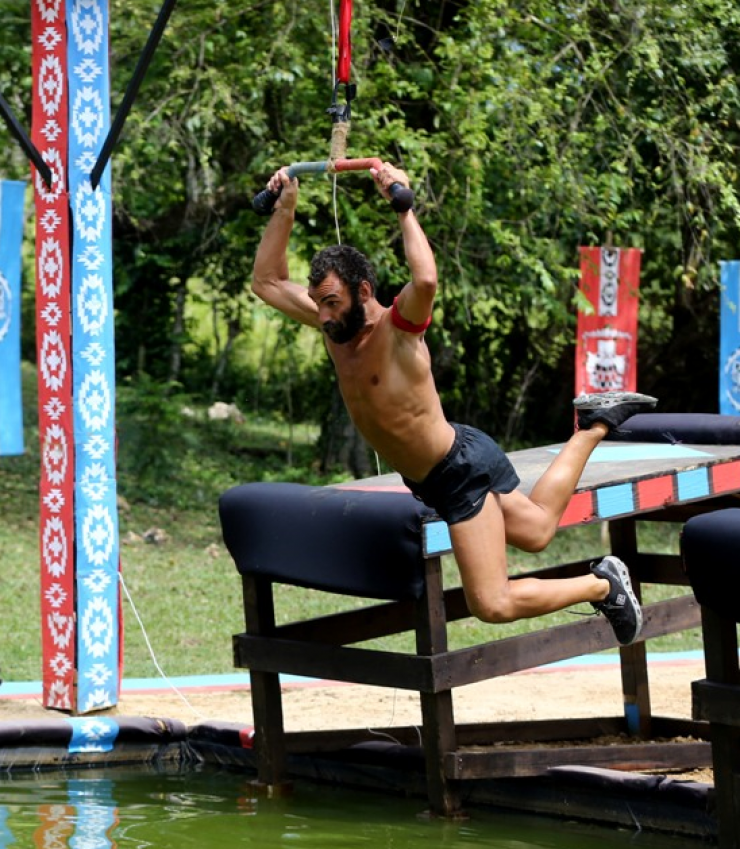 Δείτε φωτογραφίες και τις πρώτες δηλώσεις από την επιστροφή του Λάμπρου Χούτου